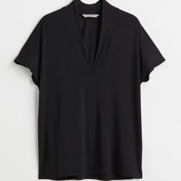 H&M - NWOT V-neck Top - Picture 3 of 6